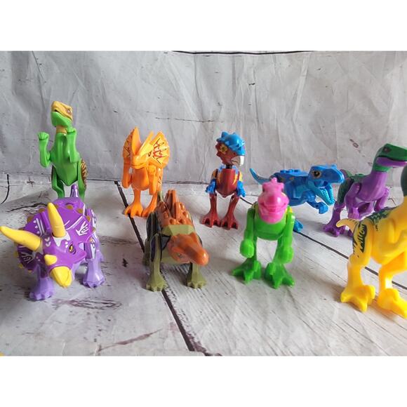 11 Dinosaur Building Bricks and Blocks toys 2 Not Complete Unbranded - Picture 4 of 8